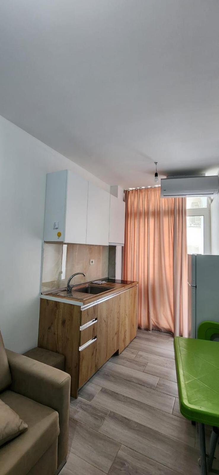 Summer In Apartment *